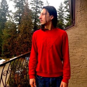 90’s vibe guess sweater size Large comfy 100% cotton